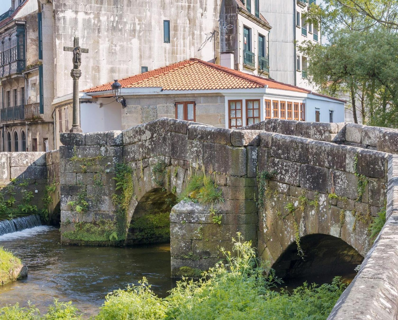 Apartmán Alojamiento Ponte Romana Caldas De Reis Exteriér fotografie